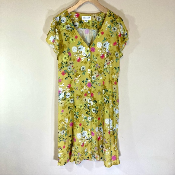 Velvet by Graham & Spencer Kirstan Shirtdress - Picture 2 of 11